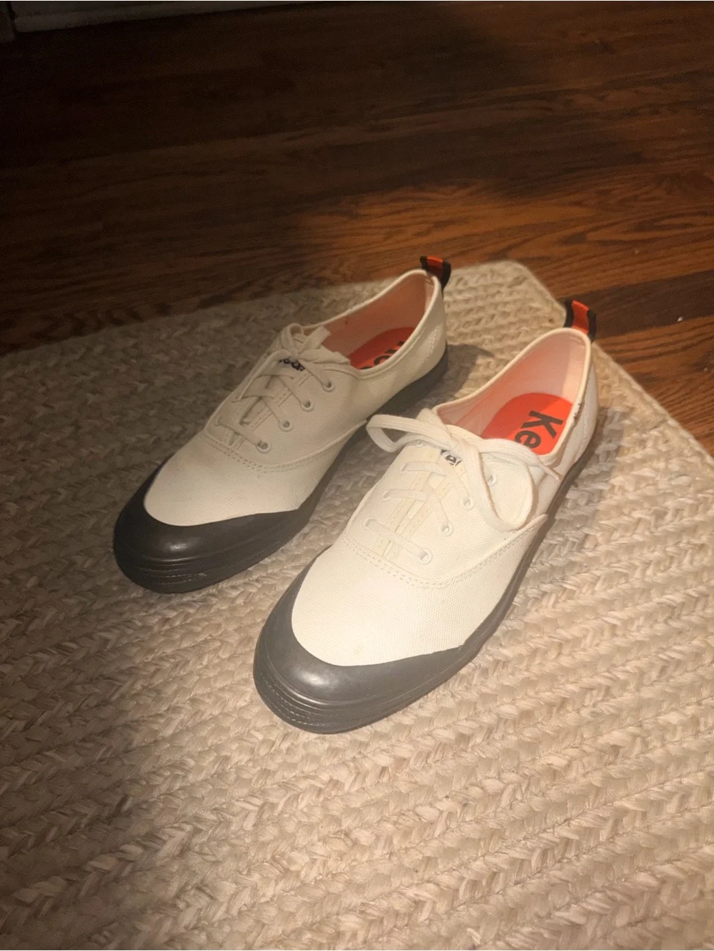 Keds champion toe